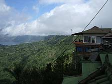 �L���^�}�[�j�̓W�]���X�g����