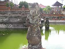 �X�}���v���̒r�ɗ��Α�