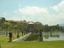 �^�}���E�E�W����