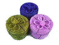 ②小さなビーズの小物入れ