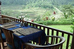 マハギリレストラン