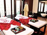 �N�C�[�����[�Y�E�X�p(Queen Rose VILLA & SPA)