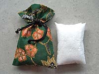 �N�T���o�̉��Q�T�O���������В��ɓ����ĂQ�O�O�~�ł�