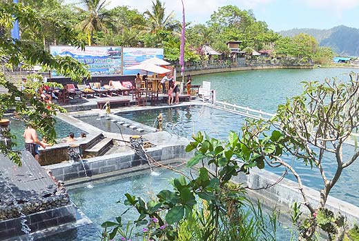 �o�g�D�[���ΔȂɂ���g���E�u���J����i�o�g�D�[���E�i�`�������E�z�b�g�E�X�v�����O�j